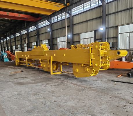 Evin temelini kazmak için kazıcı teleskopik kol