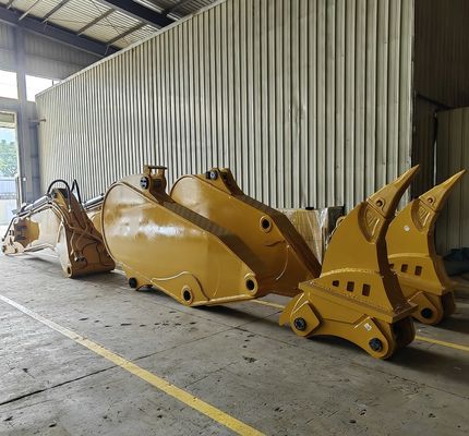 Zorlu kayaların verimli kazılması için ağır görevli özel kazıcı yırtıcı kolu